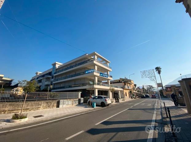 Appartamento + Terrazzo + Giardino + GARAGE