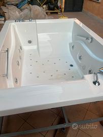 Vasca idromassaggio