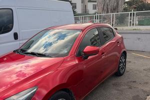 Mazda 2 serie 3 skyactiv