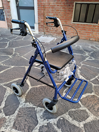 Deambulatore per anziani disabili