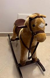 Cavalluccio a dondolo
