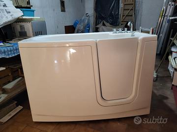 Vasca da bagno per anziani e disabili