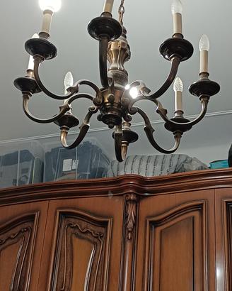 Lampadario 8 luci ottone bronzato classico.