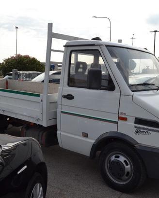 IVECO Daily 35.10 2.8 TD cassonato