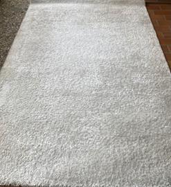 Tappeto da interno pelo alto, in buone condizioni