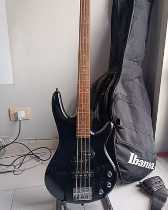 basso elettrico Ibanez 4 corde 