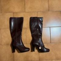 gli stivali sono quasi nuovi