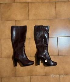 gli stivali sono quasi nuovi