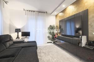 PORZIONE DI BIFAMILIARE CON INGRESSO INDIPENDENTE