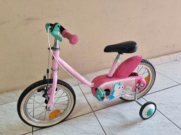 Bicicletta e moto bambina 