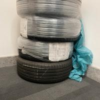 Gomme good year 235/60R18 107V usate