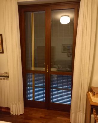 Finestre in legno con doppi vetri