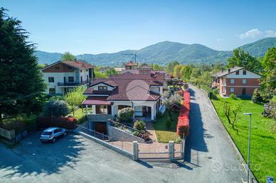 VILLA SINGOLA A GIAVENO