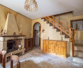 CASA SEMINDIPENDENTE A CITTADUCALE