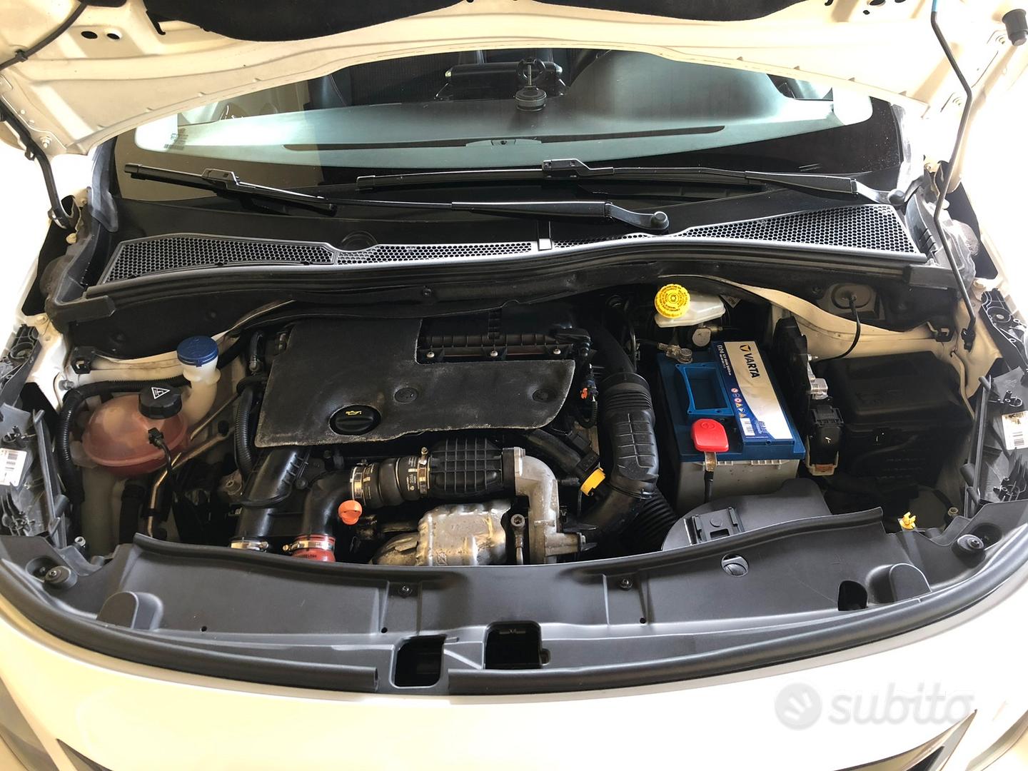 Peugeot 2008 2016 photo 5