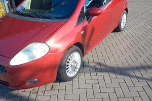 auto fiat punto 