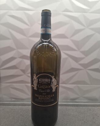 Bottiglia vuota di Valpolicella 