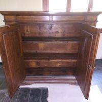 Piccolo armadio d'epoca