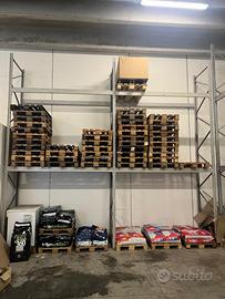 Scaffalatura magazzino