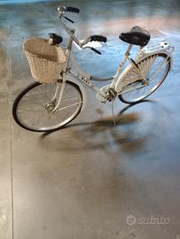 bicicletta da donna 