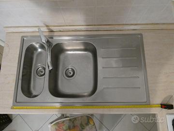lavello cucina in acciaio