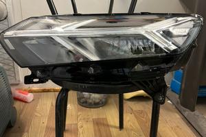 FARO ANTERIORE SINISTRO A LED DACIA SANDERO 2021