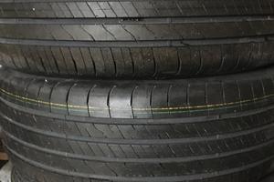 Goodyear EfficientGrip Performance 2 215-55 R1899V