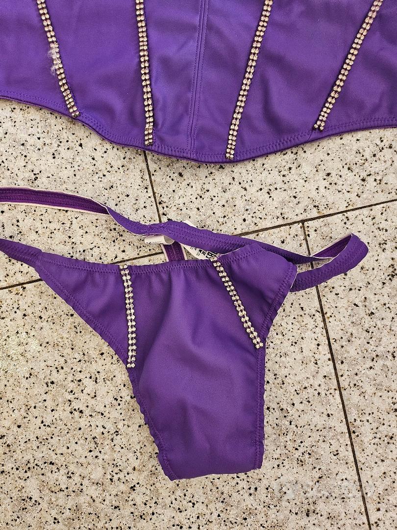 completo intimo tezenis con corpetto e brillantini - Abbigliamento e  Accessori In vendita a Venezia