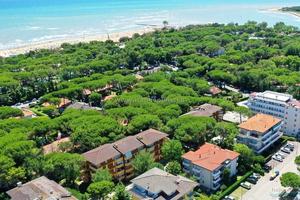 Palazzo / Stabile di 157 m² con più di 5 locali a 