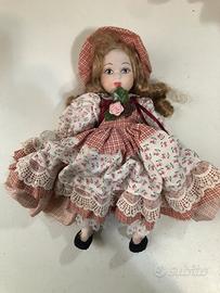 Bambola di porcellana