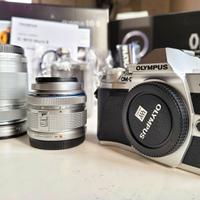 Olympus OM‑D E‑M10 Mark III  + 40‑150mm COME NUOVO