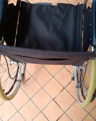 Sedia a Rotelle pieghevole 