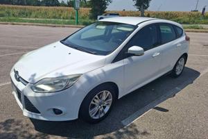 Ford focus 2011