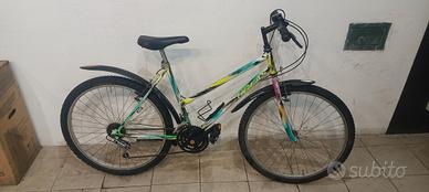 mountain bike da donna 26"   18 velocità 