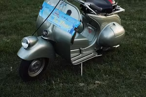VESPA BACCHETTA V11