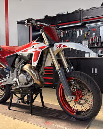 FANTIC XE 125 2025 OMOLOGATO MOTARD