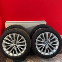 Cerchi da 18â originali e gomme 245 45 18 Pirell