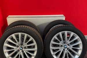 Cerchi da 18â originali e gomme 245 45 18 Pirell