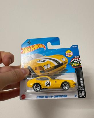 Hot wheels ferrari 365 gtb4 competizione