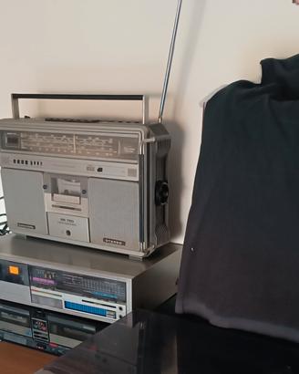 radio e piastre a cassetta 
