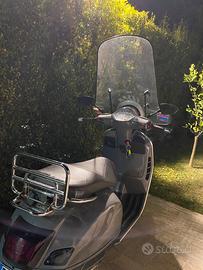 Vespa GTS 250