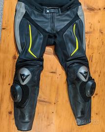 Pantaloni moto