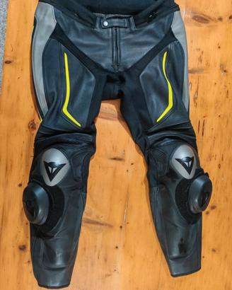 Pantaloni moto
