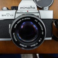 Reflex Minolta SRT 101 con obbiettivi