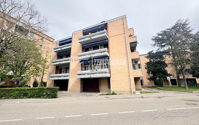 TRILOCALE PRIMO PIANO CON BOX