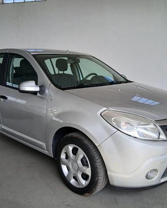 DACIA Sandero 1.4 8V GPL Lauréate