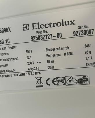 Frigorifero Electrolux RRB 36396 X