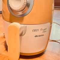 Friggitrice ad aria Ariete