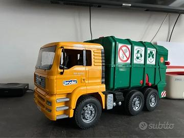 Camion delle immondizie bruder man TGA