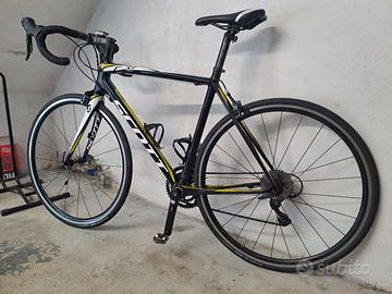 Scott CR1